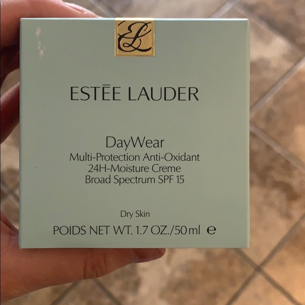 Daywear moisturizer